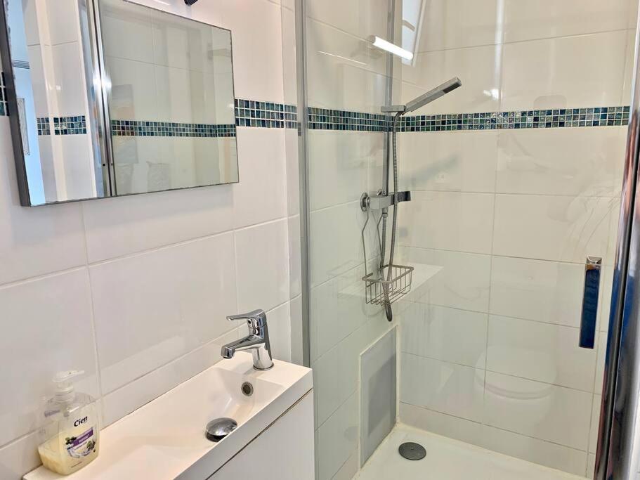Blue Summer Vibes Mini Studio For Two, Ac, Parking, Beach At 50M, Spa Access -2 拉西约塔 外观 照片